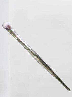 NEW IT Cosmetics Love Beauty Fully Small Shadow Brush No. 220